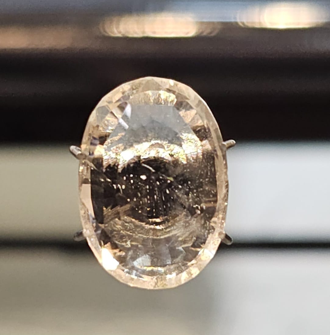 WHITE SAPPHIRE